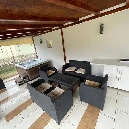 Arany Vendeghaz * Balatonmáriafürdő