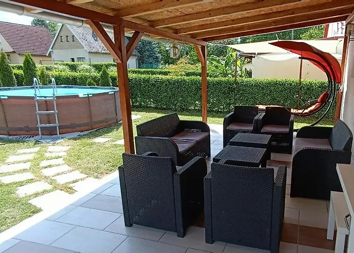 Arany Vendeghaz Vakantiehuis Balatonmáriafürdő